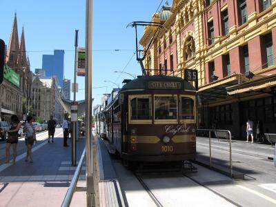 Melbourne city tram. Photo credit: Rhiannon Davies